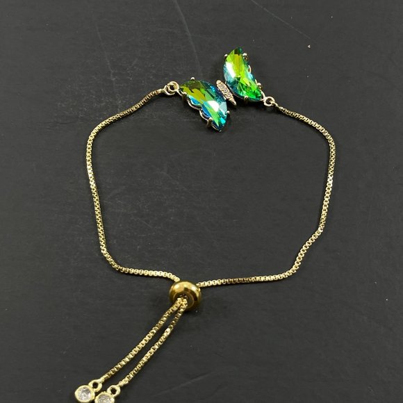 Sparkling Gradient Crystal Butterfly Pendant Adjustable Bracelet NEW - Picture 6 of 13
